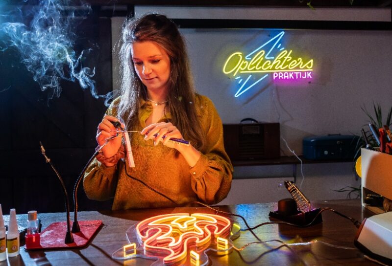 De Oplichterspraktijk